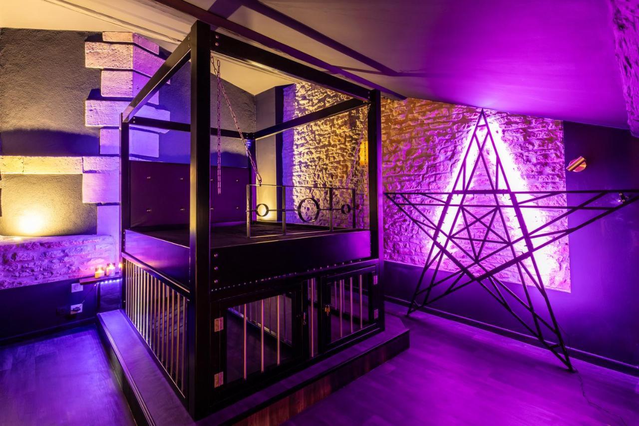 Cherie Cherry - Romantic And Bdsm House Briey Esterno foto