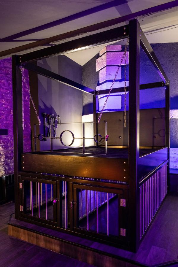 Cherie Cherry - Romantic And Bdsm House Briey Esterno foto
